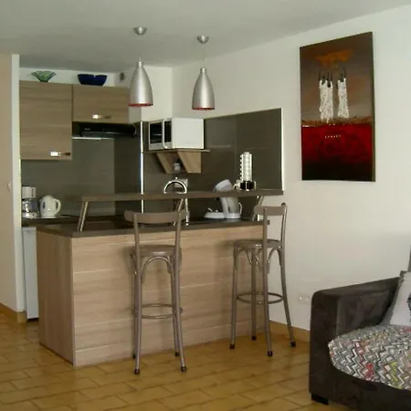 Apartment Cap D'agde, 3 Pieces, 6 Personnes - Fr-1-249-76 *